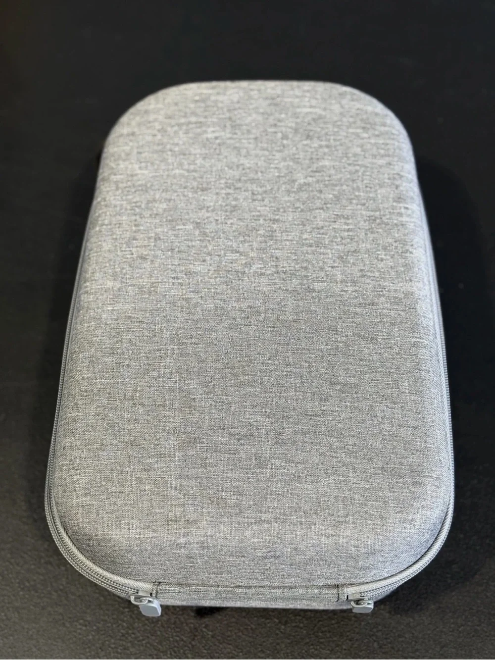 Hard Carrying Case for Meta Quest 3 Compact design, Multiple Compartments